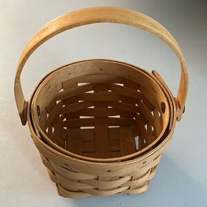 Longaberger basket. 1996. Round. Little fruit basket